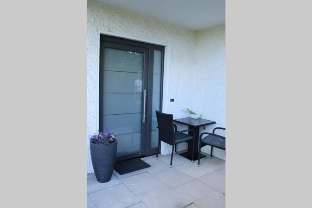 Moderne Ferienwohnung Mit Privatem Eingang - Rosa Kalletal 外观 照片
